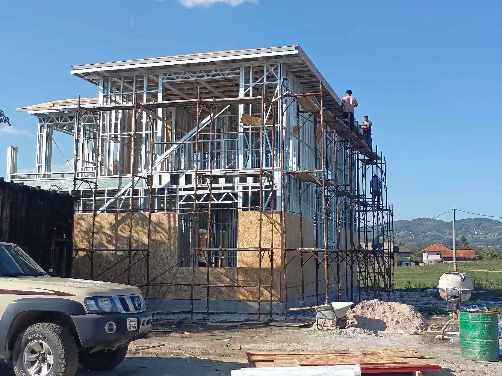 睿婕輕鋼別墅施工現場(2) 睿婕輕鋼別墅施工現場(2)